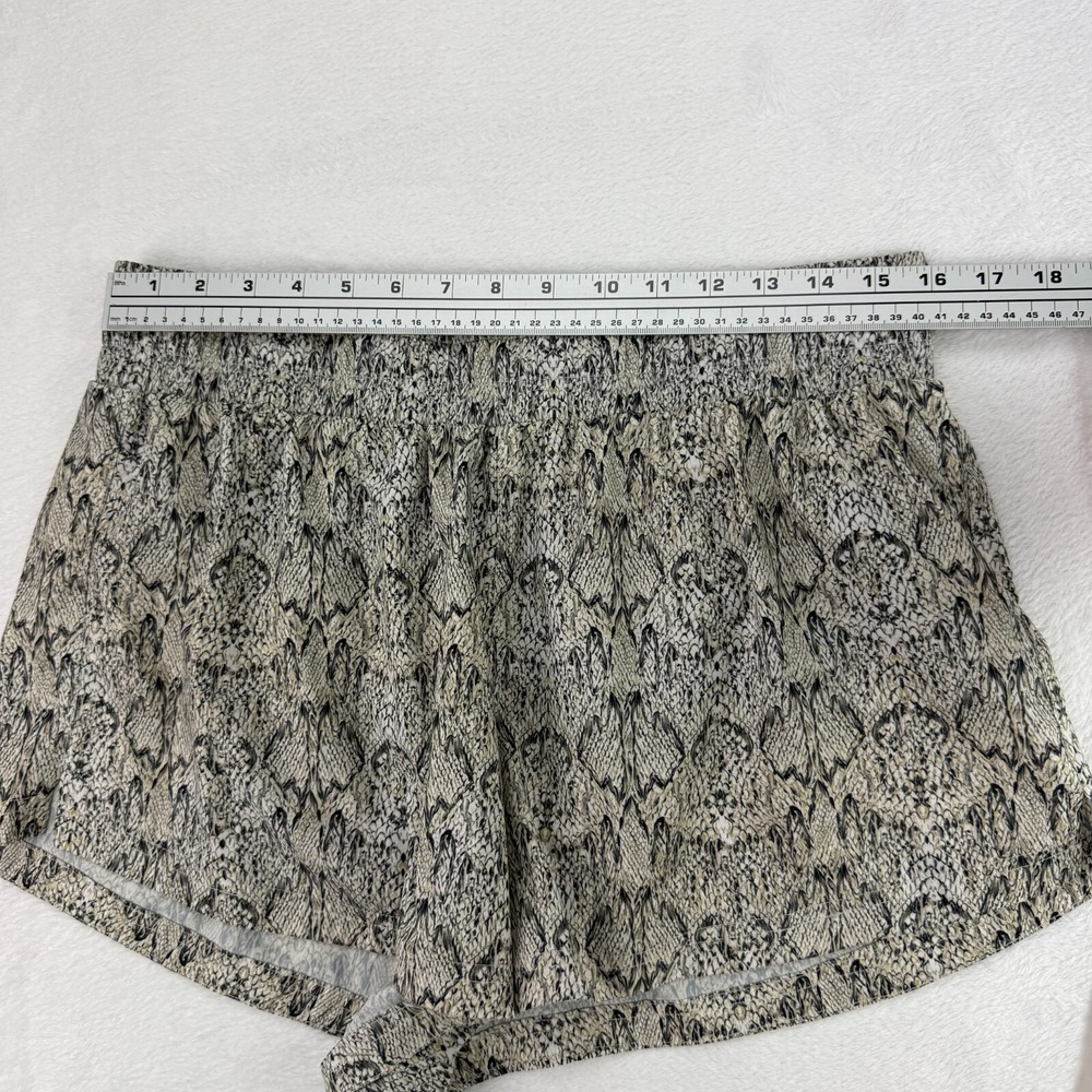 Varley Womens Kallin Running Shorts Sz L Animal Snake Print Gym Athletic Workout - Picture 11 of 13